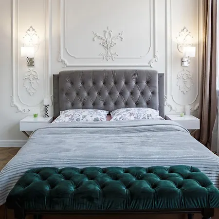 Green Apartment *