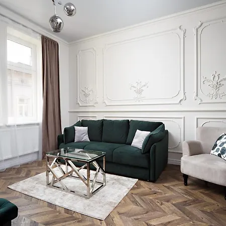 Green Apartment Апартаменти