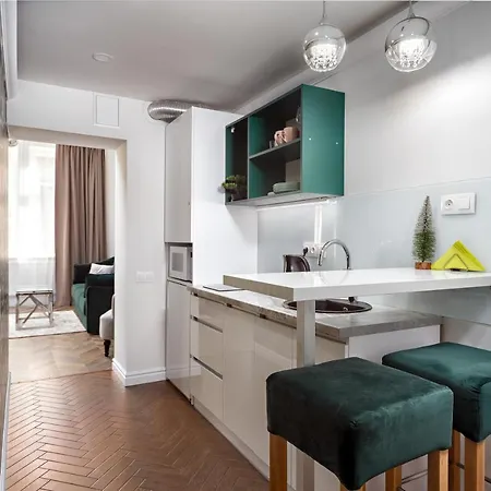Апартаменти Green Apartment