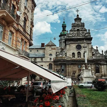 Green Apartment Apartamento Lviv