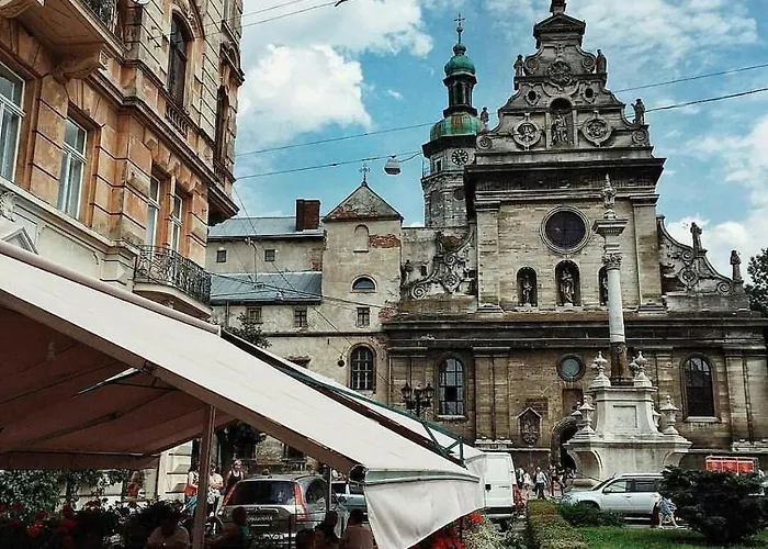 Green Apartment Apartment Lviv